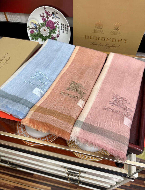 ブランドマフラー背面デザイン